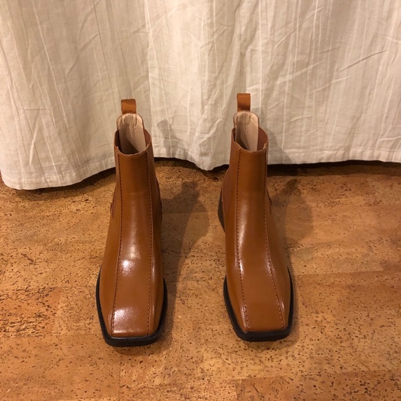 Invento Square Toe Chelsea Ankle Boots - Picture 4 of 8